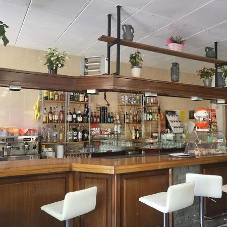 Alberg Restaurant Bellavista سانتا باو المظهر الخارجي الصورة