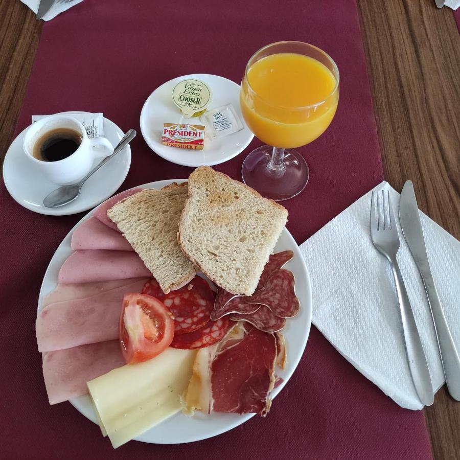 Alberg Restaurant Bellavista سانتا باو المظهر الخارجي الصورة